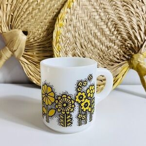 VINTAGE Hazel Atlas MOD FLOWER Coffee Mug Retro 1960s